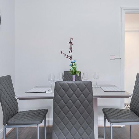 Modern Family Home W/Wi-Fi, Netflix, Self Check-In London Exterior foto